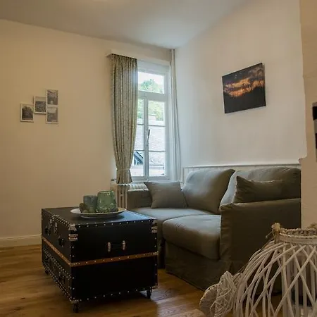 Haus Wunschlos Kirchstrasse Hébergement de vacances Montjoie