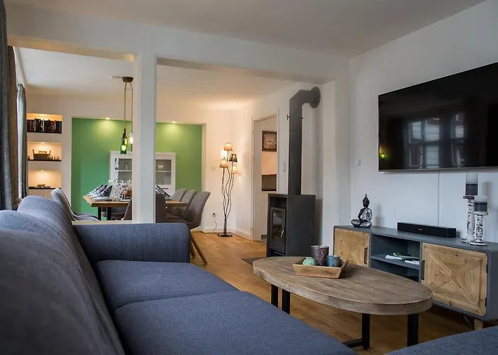 Haus Wunschlos Kirchstrasse *